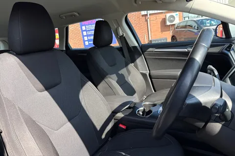 WD17NFR Ford Mondeo 1.5T EcoBoost Titanium Euro 6 (s/s) 5dr Thumbnail #25