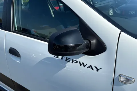 NU70AZL Dacia Sandero Stepway 0.9 TCe SE Twenty Euro 6 (s/s) 5dr Thumbnail #29