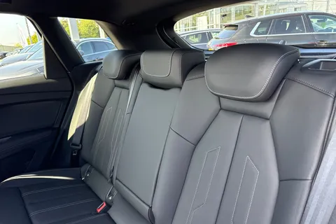 KN75WZH Audi Q4 e-tron Q4  S line 40 e-tron  150,00 kW Thumbnail #20