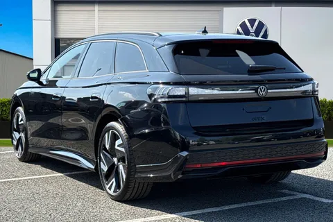  Volkswagen Id.7 GTX 86kWh Plus Tourer Auto 4Motion 5dr Thumbnail #3
