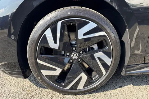  Volkswagen Id.7 GTX 86kWh Plus Tourer Auto 4Motion 5dr Thumbnail #11