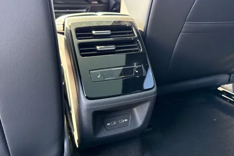 Volkswagen Id.7 GTX 86kWh Plus Tourer Auto 4Motion 5dr Thumbnail #39
