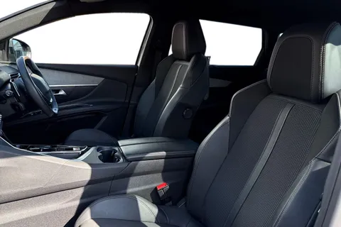 CY23BHW PEUGEOT 5008 1.5 BlueHDi GT EAT Euro 6 (s/s) 5dr Thumbnail #17