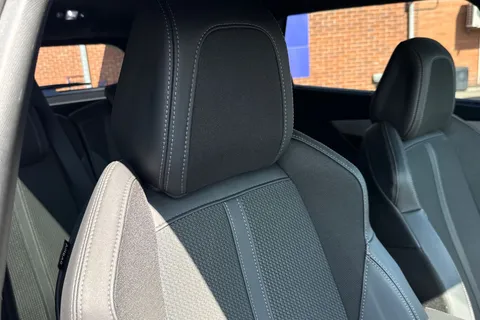 CY23BHW PEUGEOT 5008 1.5 BlueHDi GT EAT Euro 6 (s/s) 5dr Thumbnail #36