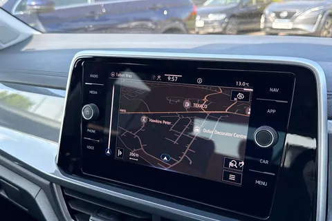 17 of 67 for Volkswagen T-Roc 1.0 TSI Style Euro 6 (s/s) 5dr