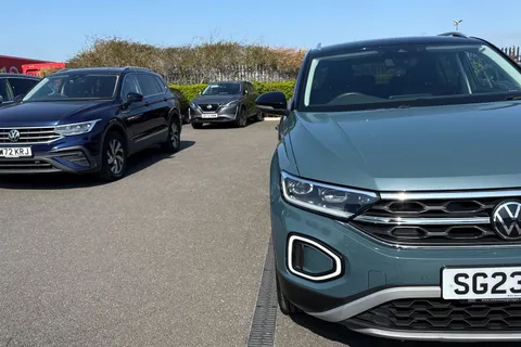 25 of 67 for Volkswagen T-Roc 1.0 TSI Style Euro 6 (s/s) 5dr