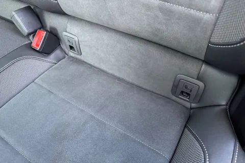 32 of 67 for Volkswagen T-Roc 1.0 TSI Style Euro 6 (s/s) 5dr