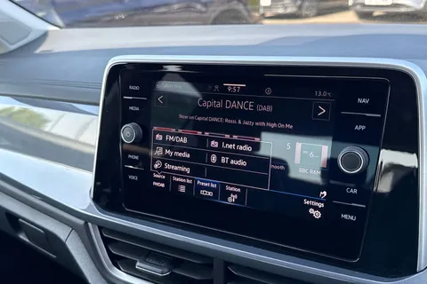 46 of 67 for Volkswagen T-Roc 1.0 TSI Style Euro 6 (s/s) 5dr