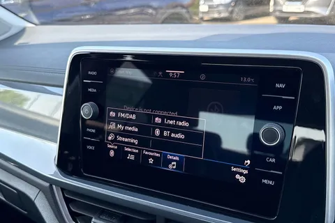 48 of 67 for Volkswagen T-Roc 1.0 TSI Style Euro 6 (s/s) 5dr