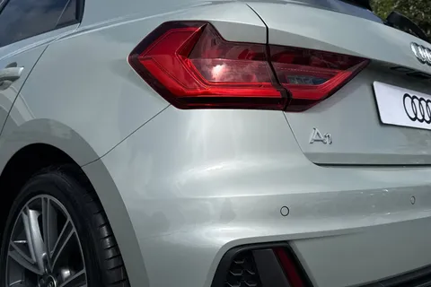  Audi A1 1.0 TFSI 25 S line Sportback Euro 6 (s/s) 5dr Thumbnail #8