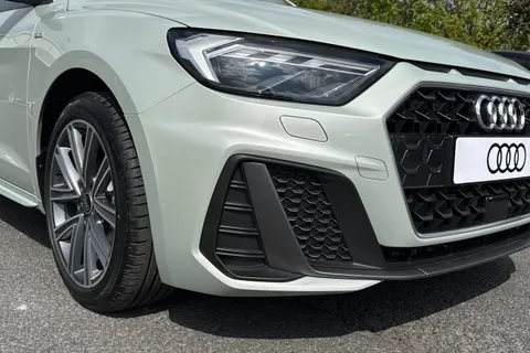 Audi A1 1.0 TFSI 25 S line Sportback Euro 6 (s/s) 5dr Thumbnail #9