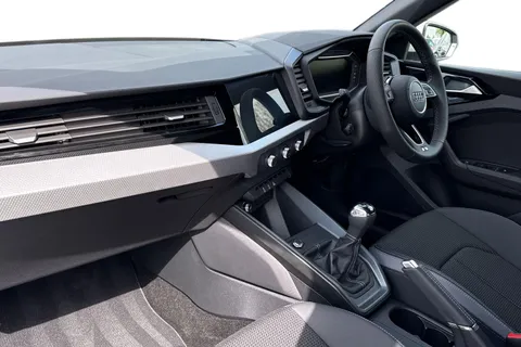  Audi A1 1.0 TFSI 25 S line Sportback Euro 6 (s/s) 5dr Thumbnail #15