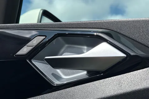  Audi A1 1.0 TFSI 25 S line Sportback Euro 6 (s/s) 5dr Thumbnail #33