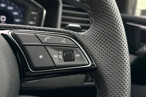  Audi A1 1.0 TFSI 25 S line Sportback Euro 6 (s/s) 5dr Thumbnail #36