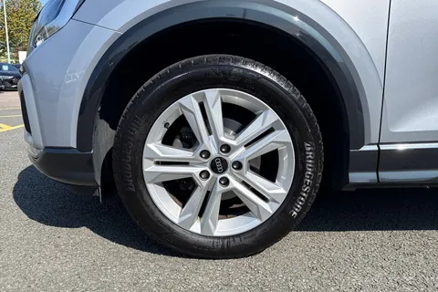 13 of 64 for AUDI Q2 35 TFSI Sport 5dr