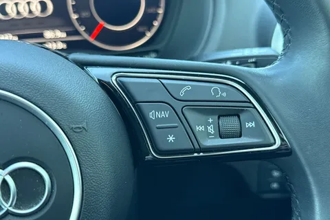 41 of 64 for AUDI Q2 35 TFSI Sport 5dr