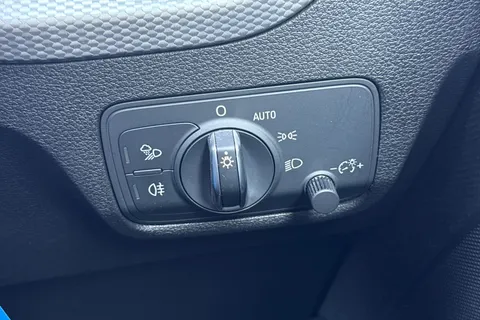 44 of 64 for AUDI Q2 35 TFSI Sport 5dr