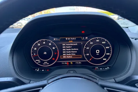 46 of 64 for AUDI Q2 35 TFSI Sport 5dr