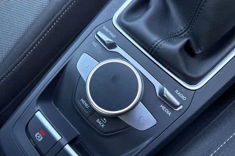 51 of 64 for AUDI Q2 35 TFSI Sport 5dr