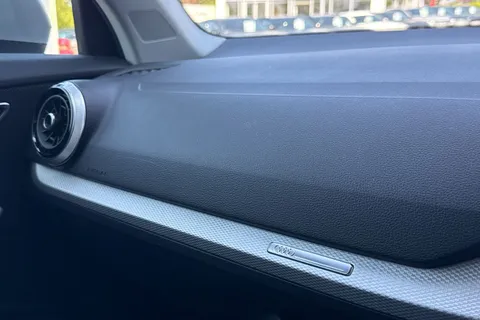 53 of 64 for AUDI Q2 35 TFSI Sport 5dr