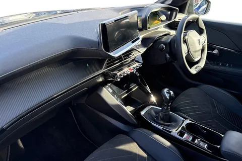 FG25YBH PEUGEOT 208 1.2 PureTech GT Euro 6 (s/s) 5dr Thumbnail #10