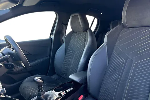 FG25YBH PEUGEOT 208 1.2 PureTech GT Euro 6 (s/s) 5dr Thumbnail #12