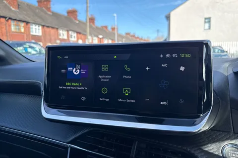 FG25YBH PEUGEOT 208 1.2 PureTech GT Euro 6 (s/s) 5dr Thumbnail #13