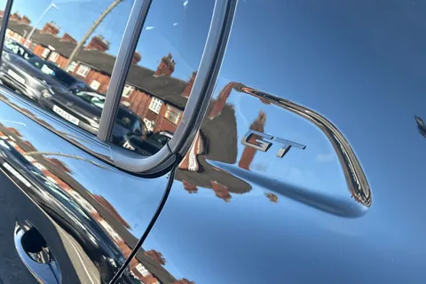 FG25YBH PEUGEOT 208 1.2 PureTech GT Euro 6 (s/s) 5dr Thumbnail #26