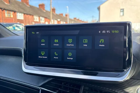 FG25YBH PEUGEOT 208 1.2 PureTech GT Euro 6 (s/s) 5dr Thumbnail #32