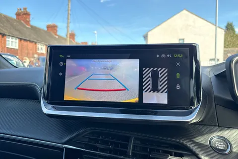 FG25YBH PEUGEOT 208 1.2 PureTech GT Euro 6 (s/s) 5dr Thumbnail #44