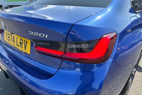 YD74LRV BMW 3 Series 2.0 320i M Sport Auto Euro 6 (s/s) 4dr Thumbnail #9