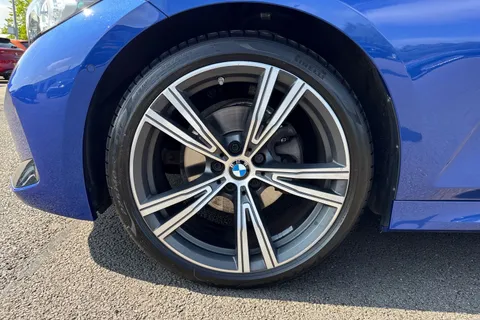 YD74LRV BMW 3 Series 2.0 320i M Sport Auto Euro 6 (s/s) 4dr Thumbnail #14
