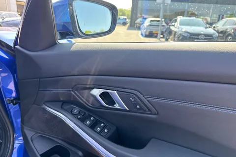 YD74LRV BMW 3 Series 2.0 320i M Sport Auto Euro 6 (s/s) 4dr Thumbnail #22