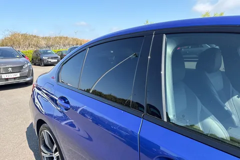 YD74LRV BMW 3 Series 2.0 320i M Sport Auto Euro 6 (s/s) 4dr Thumbnail #36