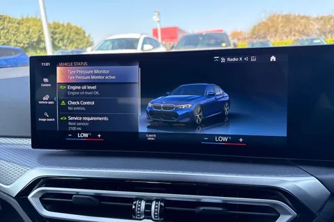 YD74LRV BMW 3 Series 2.0 320i M Sport Auto Euro 6 (s/s) 4dr Thumbnail #54