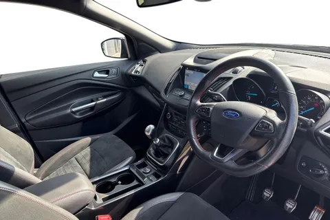 JO61PUB Ford Kuga 2.0 TDCi EcoBlue ST-Line AWD Euro 6 (s/s) 5dr Thumbnail #8