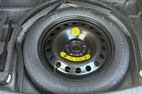 JO61PUB Ford Kuga 2.0 TDCi EcoBlue ST-Line AWD Euro 6 (s/s) 5dr Thumbnail #28