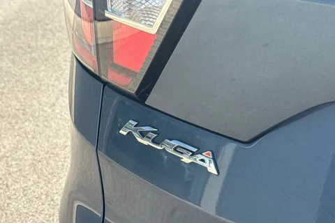 JO61PUB Ford Kuga 2.0 TDCi EcoBlue ST-Line AWD Euro 6 (s/s) 5dr Thumbnail #30