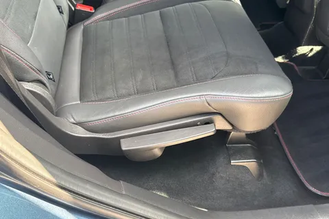 JO61PUB Ford Kuga 2.0 TDCi EcoBlue ST-Line AWD Euro 6 (s/s) 5dr Thumbnail #31