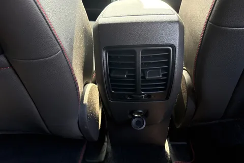 JO61PUB Ford Kuga 2.0 TDCi EcoBlue ST-Line AWD Euro 6 (s/s) 5dr Thumbnail #32