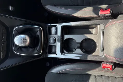 JO61PUB Ford Kuga 2.0 TDCi EcoBlue ST-Line AWD Euro 6 (s/s) 5dr Thumbnail #35