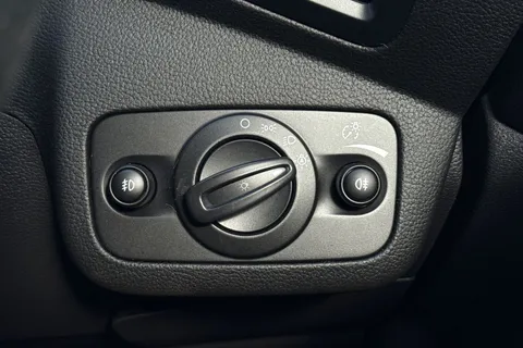 JO61PUB Ford Kuga 2.0 TDCi EcoBlue ST-Line AWD Euro 6 (s/s) 5dr Thumbnail #39