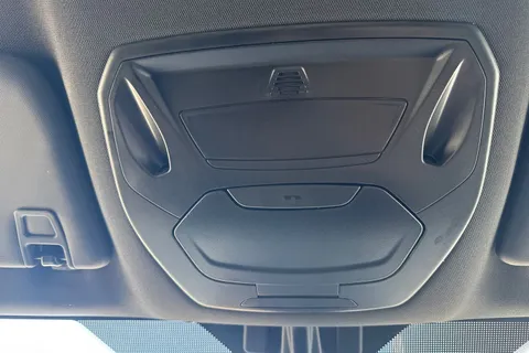 JO61PUB Ford Kuga 2.0 TDCi EcoBlue ST-Line AWD Euro 6 (s/s) 5dr Thumbnail #47