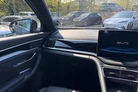 LD25YST BYD Seal U 1.5 18.3kWh Boost CVT Auto Euro 6 (s/s) 5dr Thumbnail #16