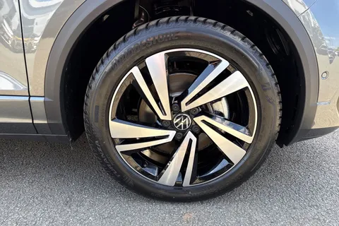 KN75NZG Volkswagen T-Roc 2.0 TDI 150 EVO R-Line 5dr DSG ⭐panoramic sunroof, Rear view camera⭐ Thumbnail #11