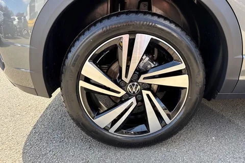 KN75NZG Volkswagen T-Roc 2.0 TDI 150 EVO R-Line 5dr DSG ⭐panoramic sunroof, Rear view camera⭐ Thumbnail #12