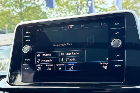 KN75NZG Volkswagen T-Roc 2.0 TDI 150 EVO R-Line 5dr DSG ⭐panoramic sunroof, Rear view camera⭐ Thumbnail #31