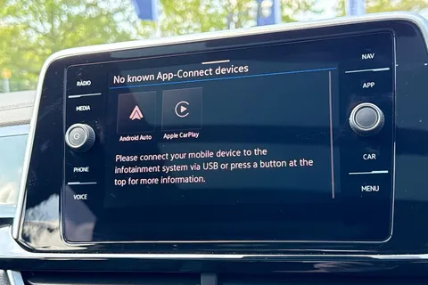 KN75NZG Volkswagen T-Roc 2.0 TDI 150 EVO R-Line 5dr DSG ⭐panoramic sunroof, Rear view camera⭐ Thumbnail #32