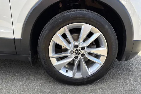 DU22FCL Volkswagen T-Cross 1.0 TSI Active 5dr Thumbnail #11
