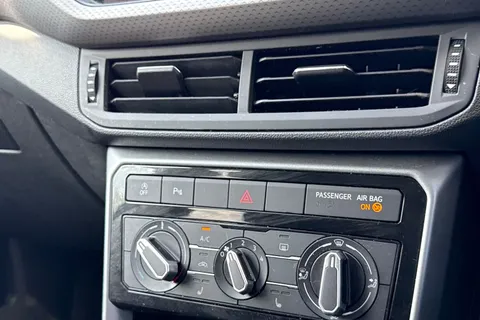 DU22FCL Volkswagen T-Cross 1.0 TSI Active 5dr Thumbnail #23